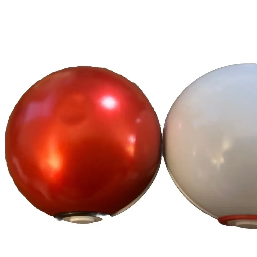 2 EMPTY Pokemon Balls - Clip On Balls